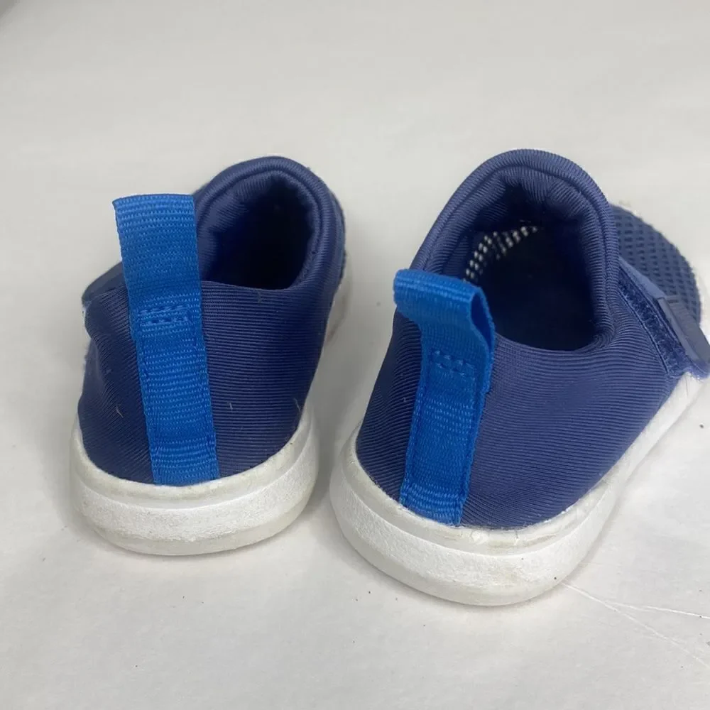 Cat & Jack Size 5 Baby Swim Shoes